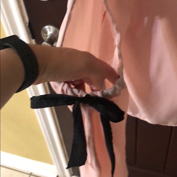 Women’s long sleeve w/ cut outs Ana shirt - Picture 4 of 5